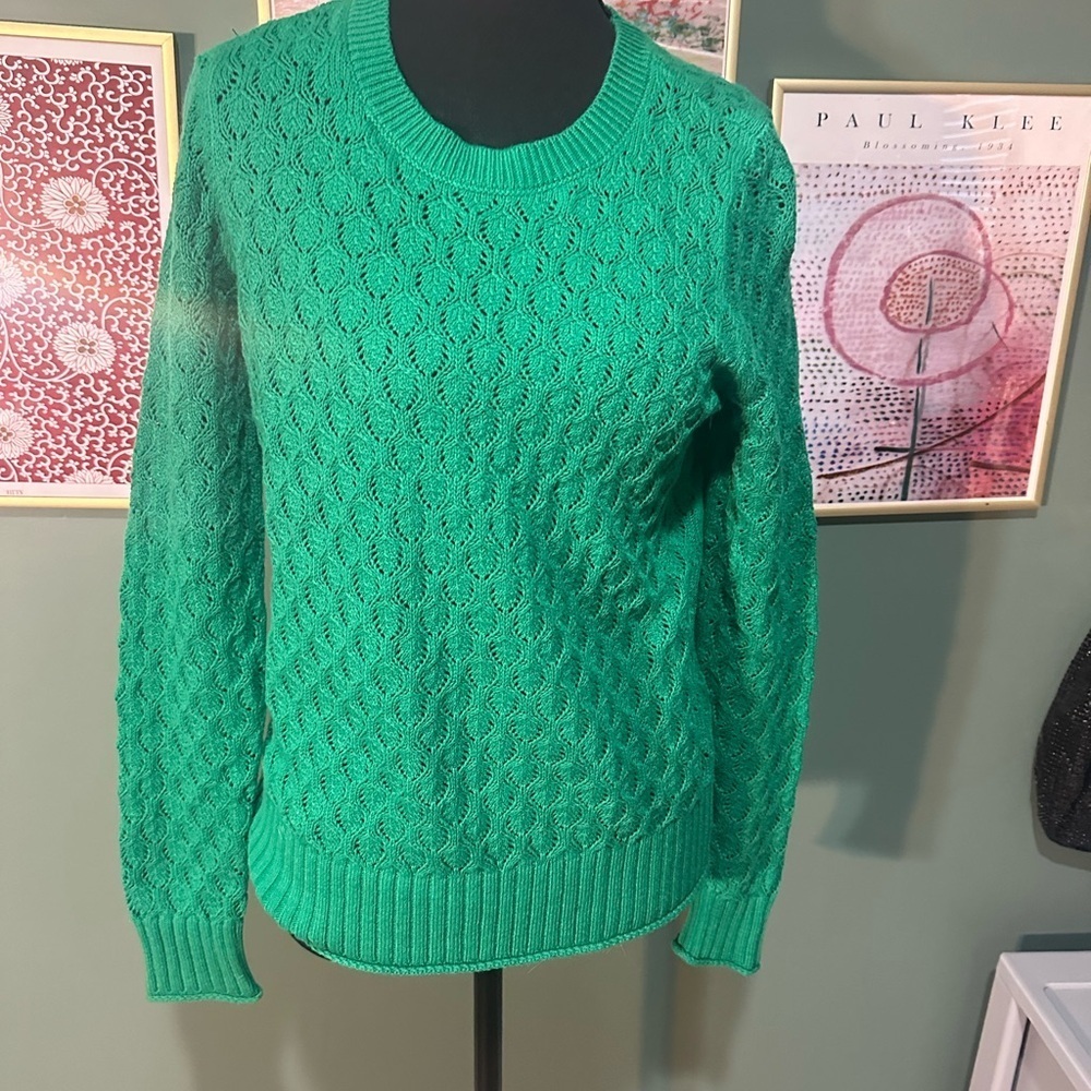 💕LOFT Vibrant Green Crew Neck Sweater size SP - Picture 1 of 4